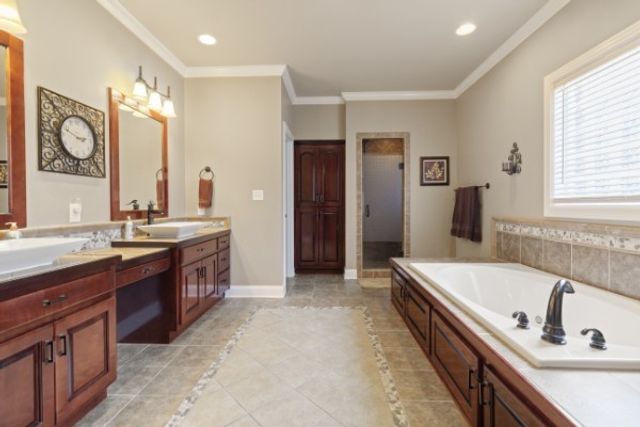 323 Ridgecrest Dr, Winchester, TN 37398