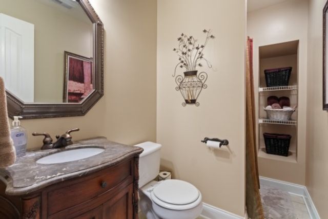 323 Ridgecrest Dr, Winchester, TN 37398