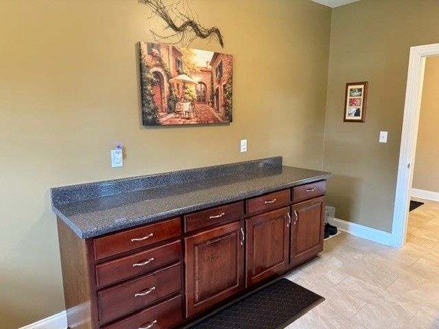 323 Ridgecrest Dr, Winchester, TN 37398