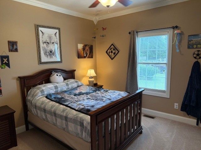 323 Ridgecrest Dr, Winchester, TN 37398