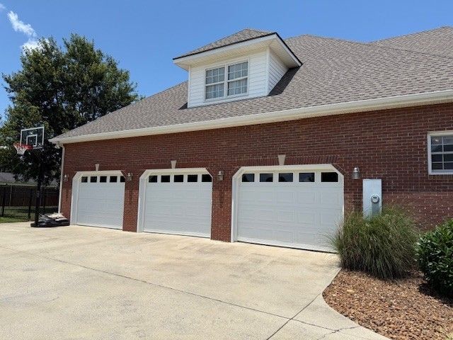 323 Ridgecrest Dr, Winchester, TN 37398