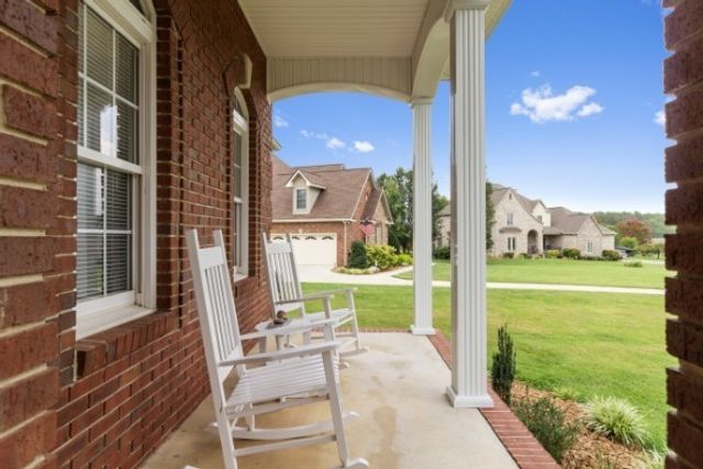 323 Ridgecrest Dr, Winchester, TN 37398