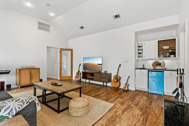 8501 Persimmon GRV, Austin, TX 78737