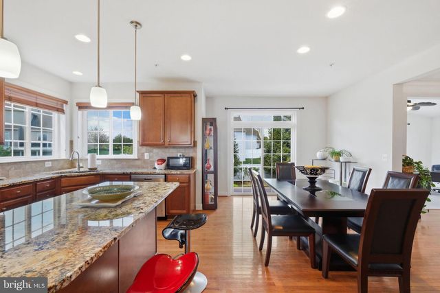 17511 TOBOGGAN LN, Rockville, MD 20855