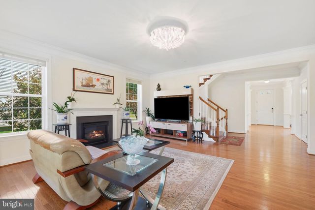 17511 TOBOGGAN LN, Rockville, MD 20855