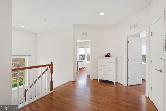 17511 TOBOGGAN LN, Rockville, MD 20855
