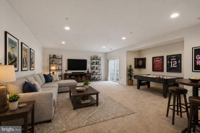 17511 TOBOGGAN LN, Rockville, MD 20855