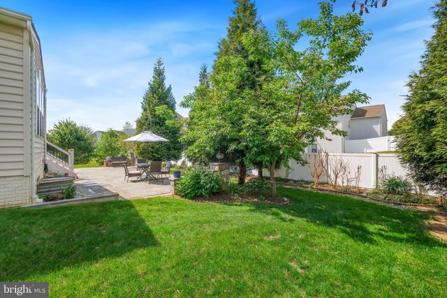 17511 TOBOGGAN LN, Rockville, MD 20855