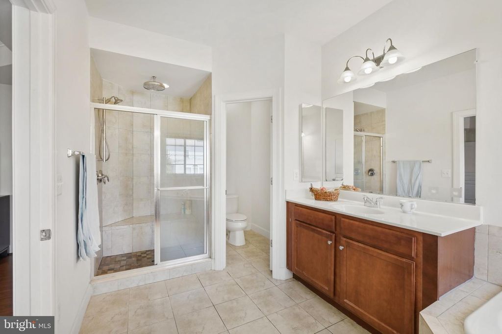 Image 28 of property listing at 17511 TOBOGGAN LN, Rockville, MD 20855