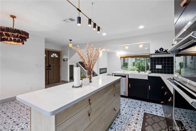 15928 Prell Court, Fountain Valley, CA 92708