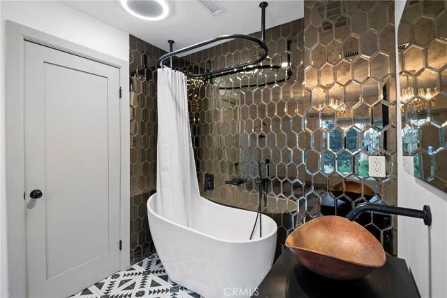 15928 Prell Court, Fountain Valley, CA 92708