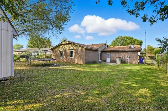 1213 S Maple Place, Broken Arrow, OK 74012