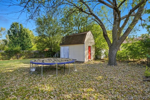 1213 S Maple Place, Broken Arrow, OK 74012