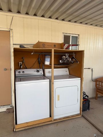 2040 S Whitewing Ave, Yuma, AZ 85364