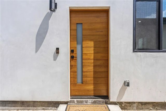 326 Leslie Way, Highland Park, CA 90042
