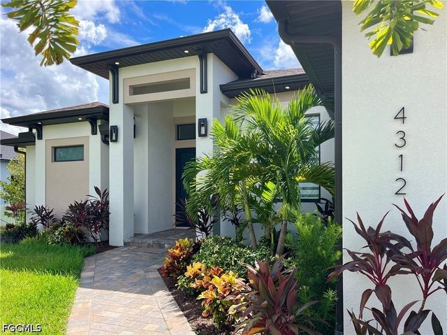 4312 NW 27th LN, Cape Coral, FL 33993