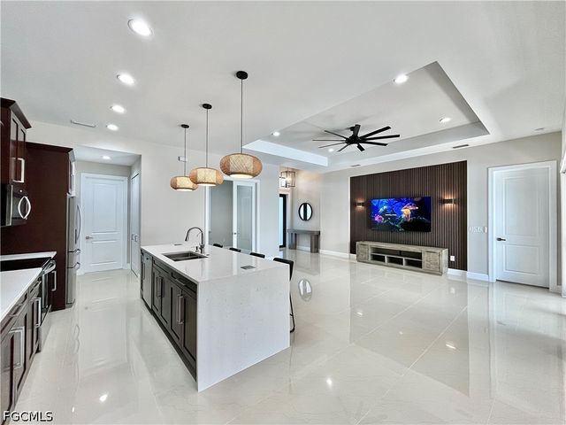 4312 NW 27th LN, Cape Coral, FL 33993
