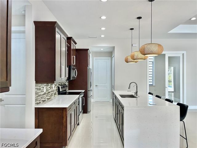 4312 NW 27th LN, Cape Coral, FL 33993