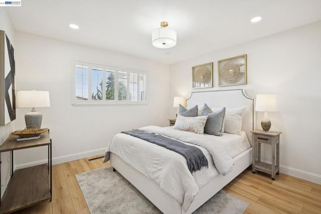 26918 Claiborne Ct, Hayward, CA 94542