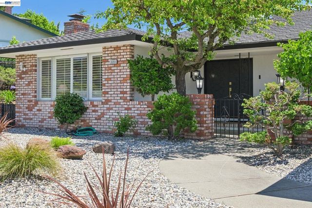 26918 Claiborne Ct, Hayward, CA 94542