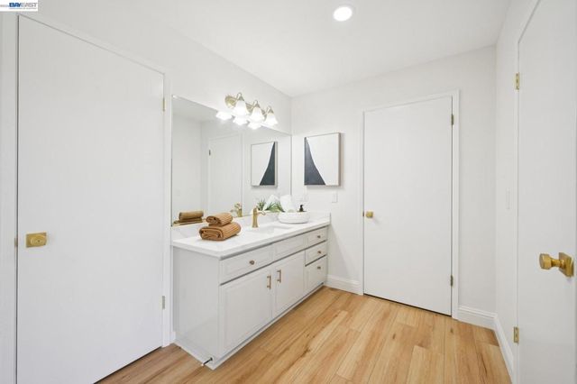 26918 Claiborne Ct, Hayward, CA 94542