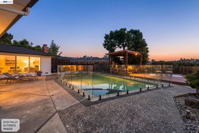 26918 Claiborne Ct, Hayward, CA 94542