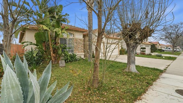 2271 Robert Gabriel Dr, Tracy, CA 95377