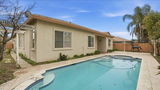 2271 Robert Gabriel Dr, Tracy, CA 95377