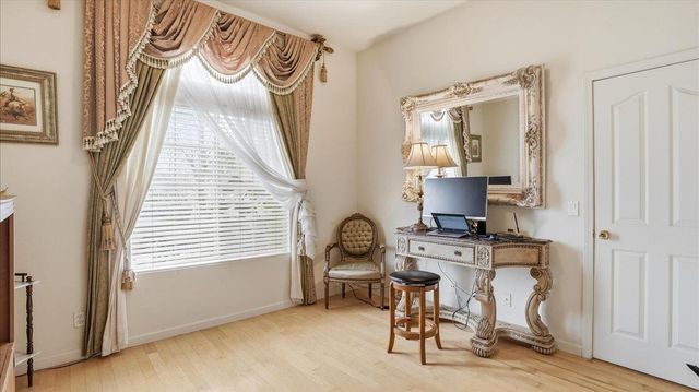 2271 Robert Gabriel Dr, Tracy, CA 95377