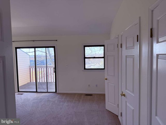 3 PALADIN DR, Wilmington, DE 19802