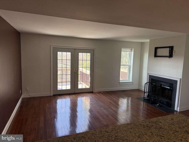 3 PALADIN DR, Wilmington, DE 19802