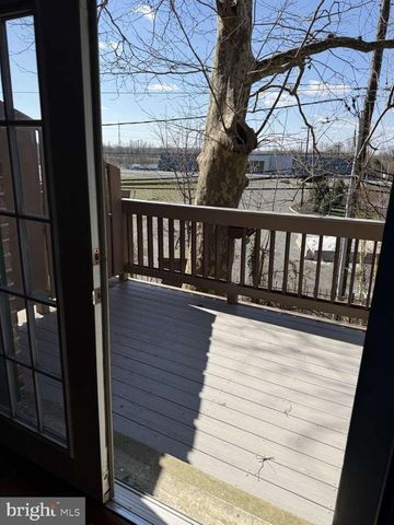 3 PALADIN DR, Wilmington, DE 19802