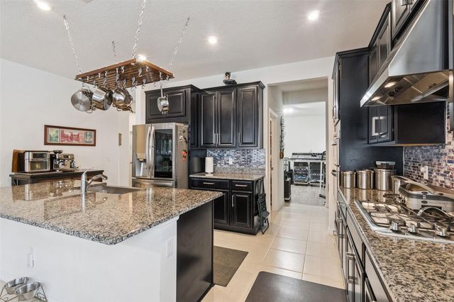 2752 PURPLE ORCHID STREET, Orlando, FL 32824