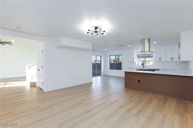 2152 Running River Road, Henderson, NV 89074