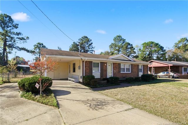 2811 Coronada Parkway, Fayetteville, NC 28306