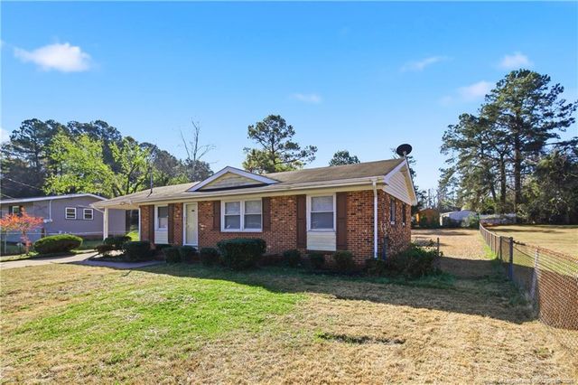 2811 Coronada Parkway, Fayetteville, NC 28306