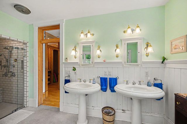 2012 Iglehart Avenue, Saint Paul, MN 55104