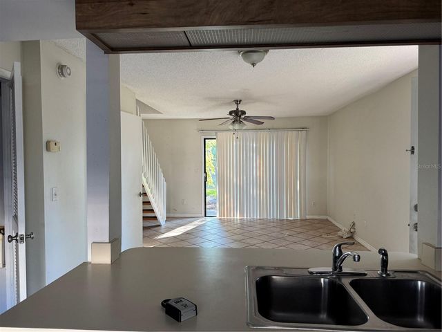 16573 BRIGADOON DRIVE, Tampa, FL 33618