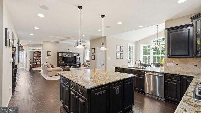 8025 SIDE HILL DR, Warrenton, VA 20187