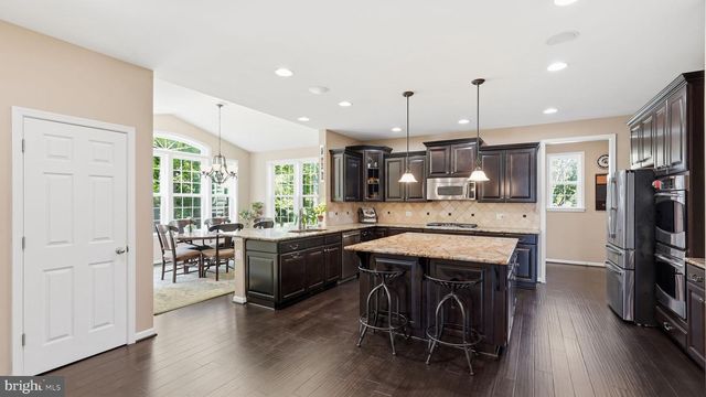 8025 SIDE HILL DR, Warrenton, VA 20187