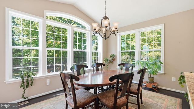 8025 SIDE HILL DR, Warrenton, VA 20187