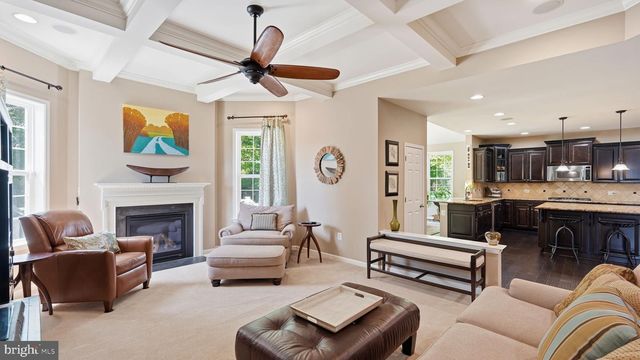 8025 SIDE HILL DR, Warrenton, VA 20187
