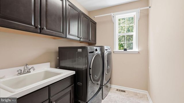 8025 SIDE HILL DR, Warrenton, VA 20187