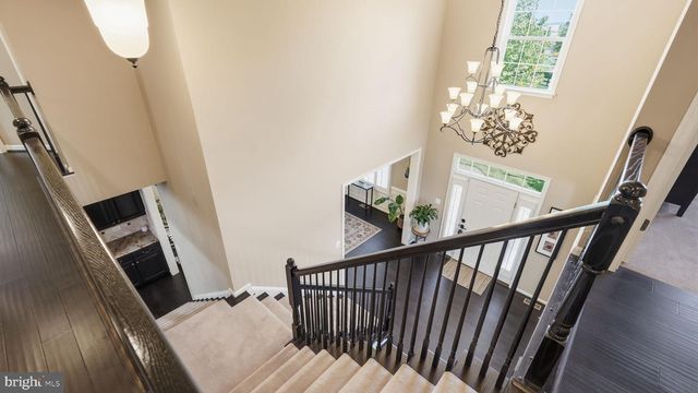 8025 SIDE HILL DR, Warrenton, VA 20187