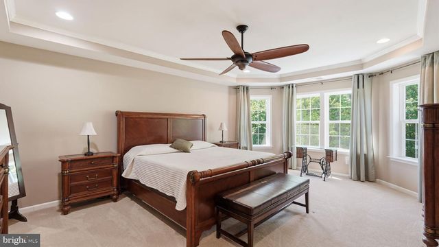 8025 SIDE HILL DR, Warrenton, VA 20187