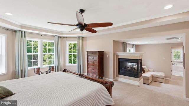 8025 SIDE HILL DR, Warrenton, VA 20187