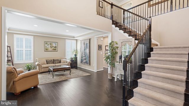 8025 SIDE HILL DR, Warrenton, VA 20187