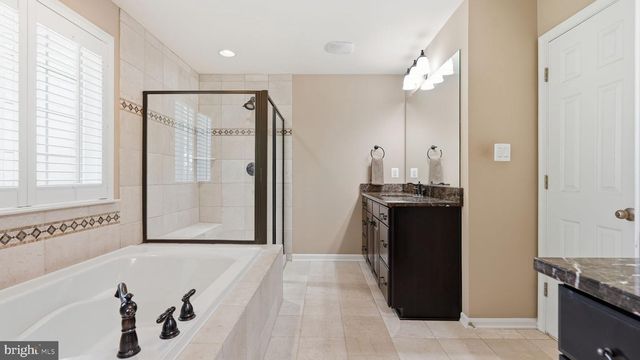 8025 SIDE HILL DR, Warrenton, VA 20187