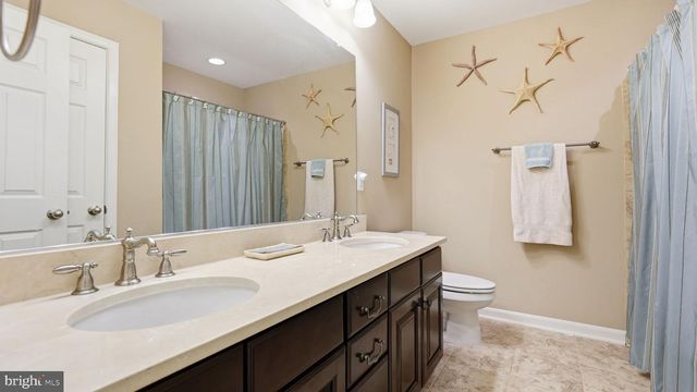 8025 SIDE HILL DR, Warrenton, VA 20187