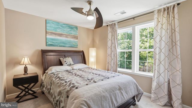 8025 SIDE HILL DR, Warrenton, VA 20187